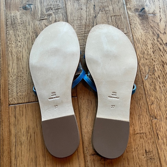 CoRNETTI Sandals - Picture 2 of 4